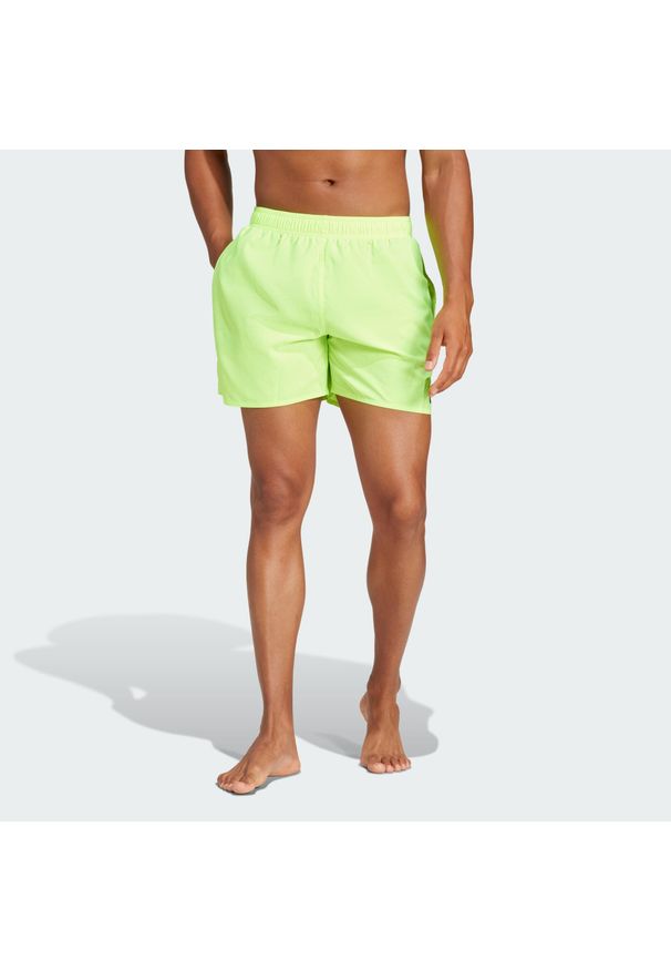 Adidas - Szorty do pływania Solid CLX Short-Length. Kolor: wielokolorowy, żółty, czarny. Materiał: materiał
