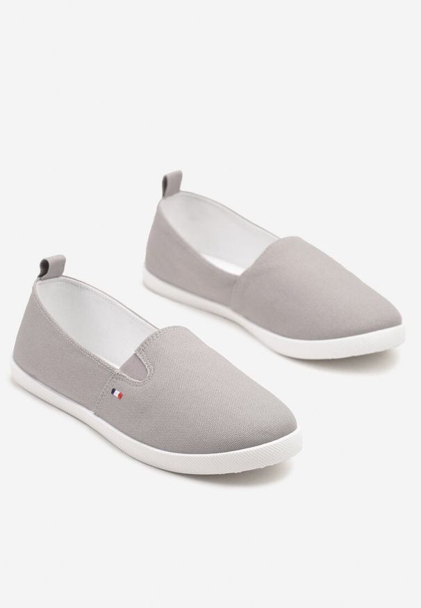 Renee - Szare Tenisówki Vices Basic z Materiałowymi Gumkami Aretela. Okazja: na co dzień. Kolor: szary. Materiał: materiał. Styl: elegancki, casual