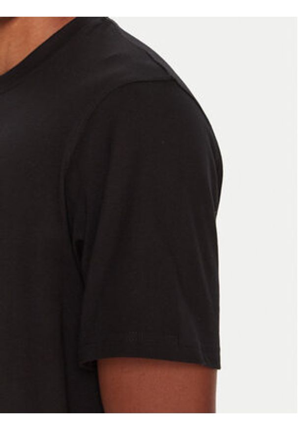 Reebok T-Shirt RK25141CCM Czarny Regular Fit. Kolor: czarny. Materiał: bawełna