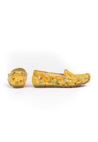 Zapato - kwiatowe mokasyny damskie - skóra naturalna - model 001 - kolor żółte kwiaty (39). Zapięcie: bez zapięcia. Kolor: żółty. Materiał: skóra. Wzór: kwiaty. Sezon: wiosna, lato. Obcas: na obcasie. Styl: klasyczny. Wysokość obcasa: niski #4