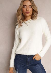 Renee - Biały Sweter Wełniany Elisabema. Kolor: biały. Materiał: wełna. Długość rękawa: długi rękaw. Długość: długie. Styl: klasyczny #1