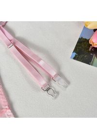 Intica - Komplet bielizny z haftem dla eleganckiego wyglądu Liliana. Kolor: różowy. Materiał: materiał. Wzór: haft #9