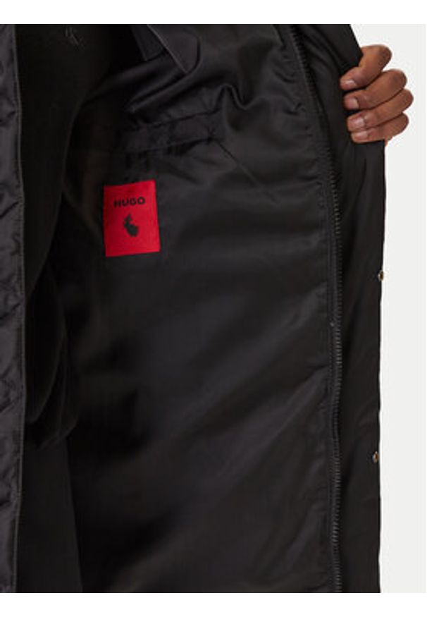 Hugo - HUGO Kurtka puchowa Melmus 2541 50549098 Czarny Regular Fit. Kolor: czarny. Materiał: syntetyk