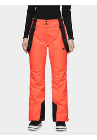 4f - Spodnie narciarskie damskie. Kolor: czerwony. Materiał: materiał, dzianina. Technologia: Dermizax. Sezon: zima. Sport: narciarstwo #1
