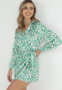 Born2be - Zielona Kopertowa Sukienka z Wiązaniem Pitville. Kolor: zielony. Typ sukienki: kopertowe #1