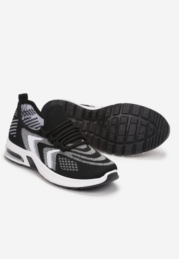 Born2be - Czarne Buty Sportowe Adialla. Okazja: na co dzień. Wysokość cholewki: przed kostkę. Zapięcie: bez zapięcia. Kolor: czarny. Materiał: materiał. Szerokość cholewki: normalna. Wzór: aplikacja
