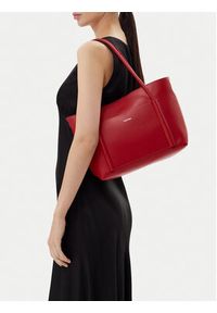 Calvin Klein Torebka Ck Linn Medium Shopper K60K613110 Czerwony. Kolor: czerwony. Materiał: skórzane #4