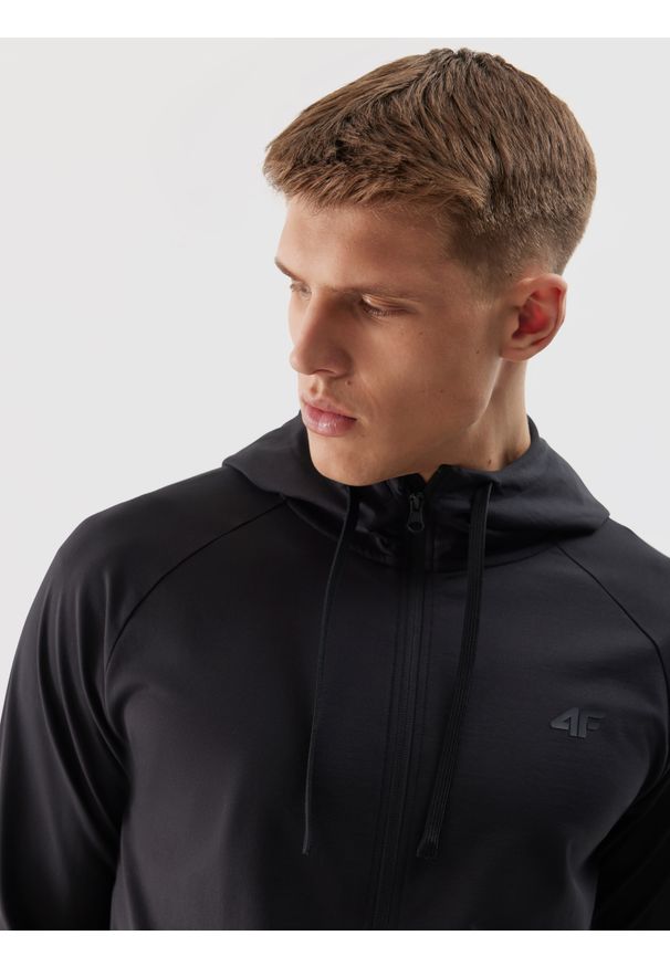 4f - 4F Bluza treningowa rozpinana z kapturem męska - czarna 3XL. Typ kołnierza: kaptur. Kolor: czarny. Materiał: syntetyk, materiał, elastan, włókno, dzianina. Długość rękawa: raglanowy rękaw. Wzór: jednolity, gładki, ze splotem. Styl: sportowy. Sport: fitness