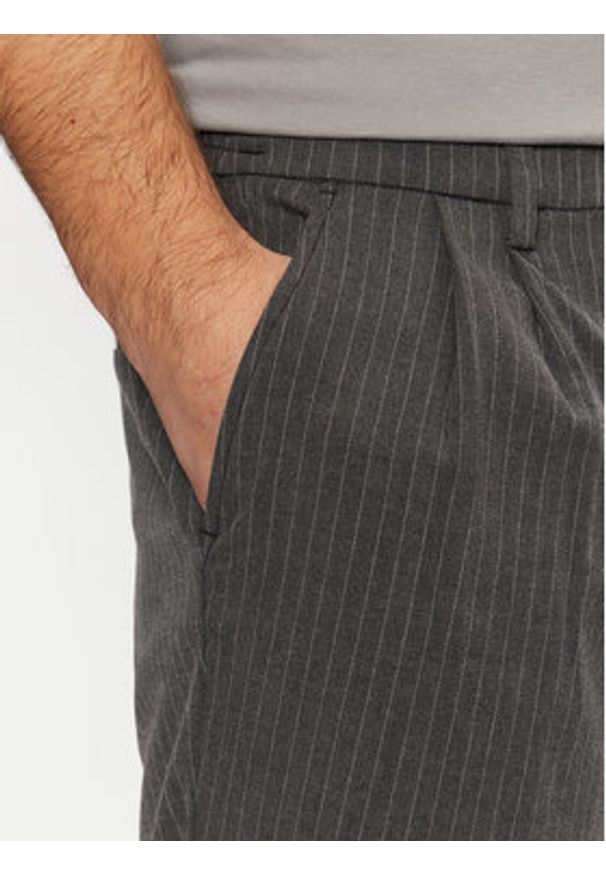 Jack & Jones Spodnie materiałowe Karl 12267059 Szary Loose Fit. Kolor: szary. Materiał: wiskoza, syntetyk