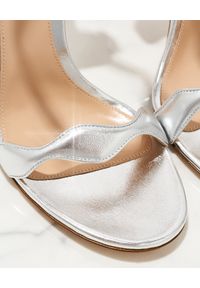 GIANVITO ROSSI - Srebrne sandały na szpilce. Zapięcie: pasek. Kolor: srebrny. Obcas: na szpilce #7