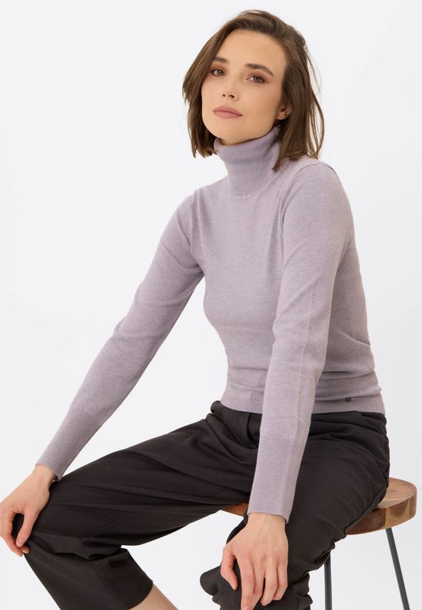 Volcano - Golf dzianinowy S-JULI. Typ kołnierza: golf. Kolekcja: plus size. Materiał: dzianina. Wzór: gładki. Styl: elegancki