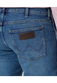 Wrangler - WRANGLER GREENSBORO MĘSKIE SPODNIE JEANSOWE JEANSY EL NINO W15QYLZ66 112330709