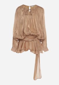 Born2be - Brązowa Sukienka o Bufiastym Kroju z Falbanami Trenem i Wiązaniem Lunalina. Kolor: brązowy. Styl: klasyczny, elegancki #6