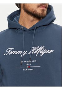 TOMMY HILFIGER - Tommy Hilfiger Bluza Script Logo MW0MW33631 Niebieski Regular Fit. Kolor: niebieski. Materiał: syntetyk, bawełna #5
