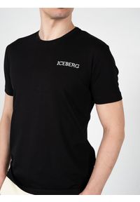 Iceberg T-Shirt "C-Neck" | F0256307 | Mężczyzna | Czarny. Okazja: na co dzień. Kolor: czarny. Materiał: bawełna. Styl: klasyczny, casual, elegancki