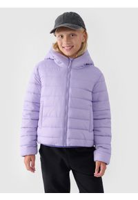 4f - 4F Kurtka puchowa z wypełnieniem syntetycznym dziewczęca - fioletowa 152 (11-12 lat). Okazja: na co dzień. Typ kołnierza: kaptur, kołnierzyk stójkowy. Kolor: fioletowy. Materiał: puch, syntetyk. Długość: długie. Wzór: gładki. Sezon: lato. Styl: casual, klasyczny, sportowy #1