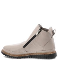 Beżowe Botki Artiker Wygodne Obuwie Damskie. Okazja: na co dzień. Zapięcie: zamek. Kolor: beżowy. Materiał: skóra. Styl: casual, klasyczny, elegancki #6