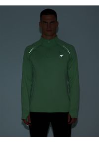 4f - 4F Bluza do biegania szybkoschnąca męska - zielona XL. Typ kołnierza: bez kaptura, kołnierzyk stójkowy. Kolor: zielony. Materiał: elastan, materiał, włókno, dzianina, syntetyk. Długość rękawa: raglanowy rękaw. Długość: krótkie. Wzór: jednolity. Styl: klasyczny, sportowy. Sport: bieganie, fitness #2
