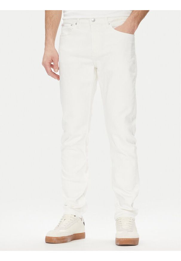 Calvin Klein Jeans Jeansy J30J327541 Biały Slim Fit. Kolor: biały