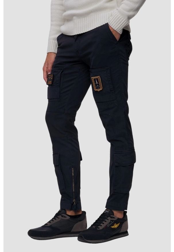 Aeronautica Militare - AERONAUTICA MILITARE Granatowe spodnie bojówki Iconic Anti-G. Okazja: na co dzień. Kolor: niebieski. Materiał: elastan, bawełna. Styl: casual