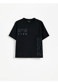 Reserved - Bawełniany t-shirt z aplikacją - czarny. Kolor: czarny. Materiał: bawełna. Wzór: aplikacja #1