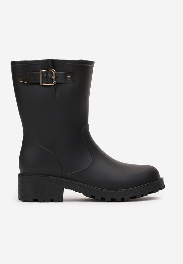 Renee - Czarne Kalosze Ozdobione Paskiem i Klamrą Ismini. Nosek buta: okrągły. Zapięcie: klamry. Kolor: czarny. Materiał: materiał, guma. Wzór: aplikacja. Obcas: na obcasie. Wysokość obcasa: niski