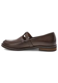 Brązowe Półbuty Armodo Stylowe Obuwie Damskie. Okazja: na co dzień, do pracy. Nosek buta: okrągły. Zapięcie: klamry. Kolor: brązowy. Materiał: skóra. Obcas: na obcasie. Styl: elegancki. Wysokość obcasa: niski #2