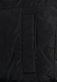 Renee - Czarna Długa Kamizelka Pikowana Dwustronna ze Sznurkami przy Kapturze Frenila. Okazja: na spacer. Kolor: czarny. Materiał: jeans, materiał. Długość: długie #6