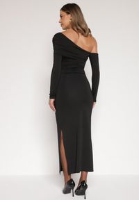 Born2be - Czarna Sukienka z Wiskozą Wywiniętym Dekoltem Marszczeniem i Metaliczną Ozdobą Reillea. Okazja: na co dzień. Kolor: czarny. Materiał: wiskoza. Wzór: aplikacja. Styl: klasyczny, casual, elegancki #4