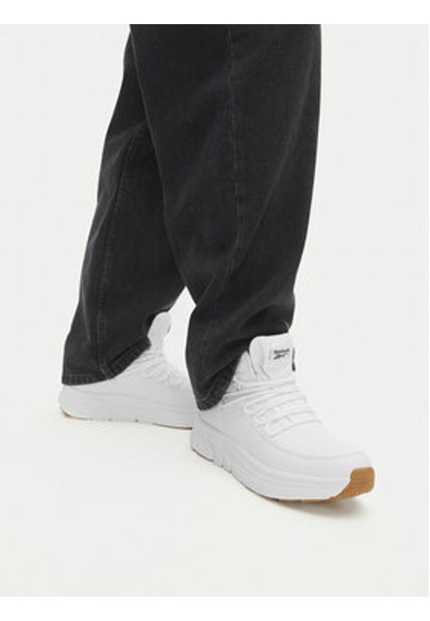 Reebok Botki H1-048 WW Biały. Kolor: biały. Materiał: materiał