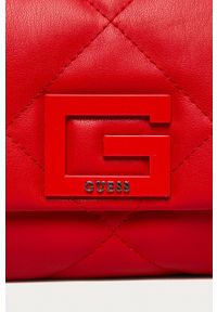 Guess - Torebka. Kolor: czerwony. Materiał: pikowane. Rodzaj torebki: na ramię #5