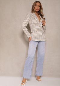 Renee - Beżowa Casualowa Tweedowa Marynarka z Wszytymi Poduszkami na Ramionach Jaanes. Okazja: na co dzień. Kolor: beżowy. Materiał: bawełna, jeans. Wzór: aplikacja. Styl: casual