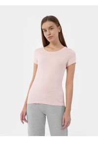 4f - T-shirt regular gładki damski. Kolor: różowy. Materiał: bawełna, dzianina. Wzór: gładki #1
