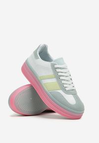 Renee - Niebiesko-Różowe Sneakersy w Stylu Tenisówek z Geometrycznym Wzorem Melundea. Okazja: na co dzień. Kolor: niebieski. Materiał: jeans. Wzór: geometria. Obcas: na obcasie. Wysokość obcasa: niski #6