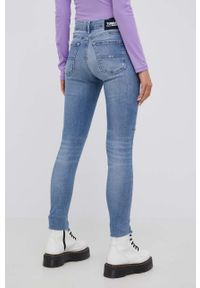 Tommy Jeans jeansy Nora damskie medium waist. Kolor: niebieski #3