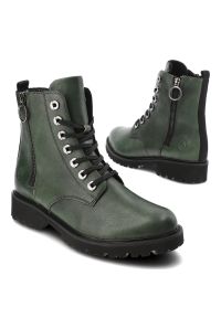 Zielone Botki Remonte Ocieplane Obuwie Damskie. Okazja: na co dzień, na spacer. Kolor: zielony. Materiał: skóra. Sezon: jesień, lato. Obcas: na obcasie. Styl: casual, retro, elegancki. Wysokość obcasa: średni #6