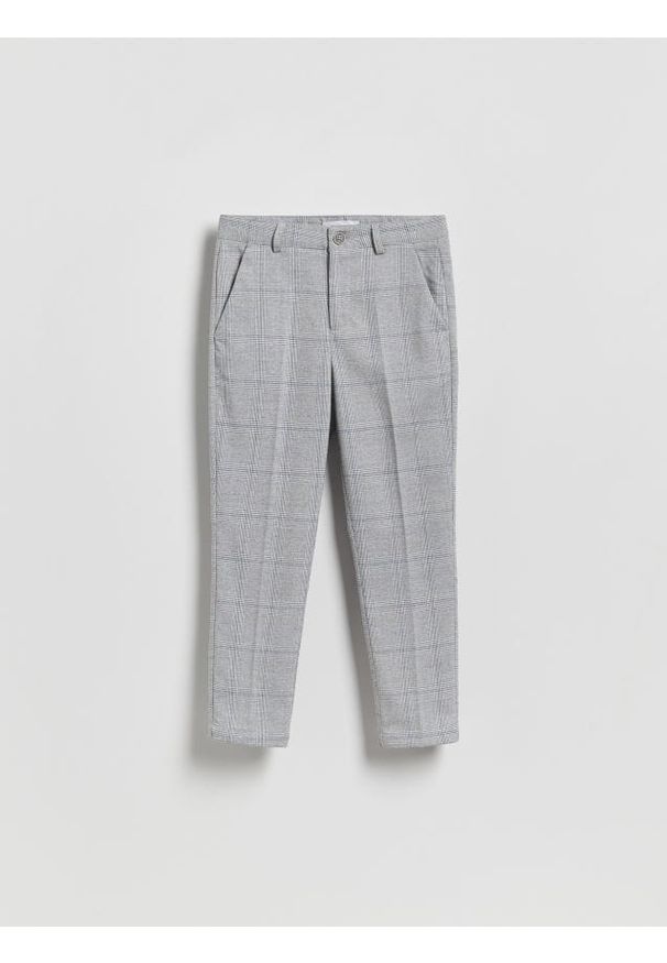Reserved - Eleganckie spodnie - jasnoszary. Kolor: szary. Materiał: tkanina, wiskoza. Styl: elegancki