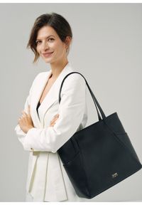 Ochnik - Czarna skórzana torebka shopper. Kolor: czarny. Materiał: skórzane