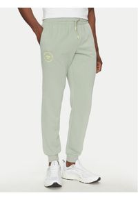 Jack & Jones - Jack&Jones Spodnie dresowe Gordon 12268442 Zielony Regular Fit. Kolor: zielony. Materiał: bawełna