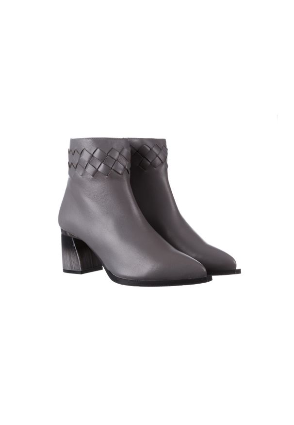 Botki Bayla-195 20K-6811 Grey 195006, Szary, Skóra naturalna. Okazja: na co dzień. Zapięcie: zamek. Kolor: szary. Materiał: skóra. Szerokość cholewki: normalna. Obcas: na obcasie. Styl: casual, klasyczny. Wysokość obcasa: średni