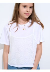 Sinsay - Bawełniana koszulka z koronką - biały. Kolor: biały. Materiał: bawełna, koronka. Wzór: koronka #1