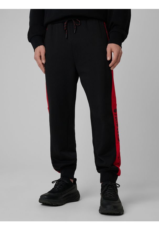 4f - 4F Spodnie dresowe joggery męskie - czarne XL. Kolor: czarny. Materiał: dresówka. Sport: fitness