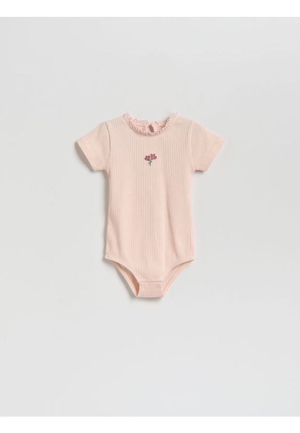 Reserved - Body z krótkim rękawem - beżowy. Kolor: beżowy. Materiał: dzianina, bawełna