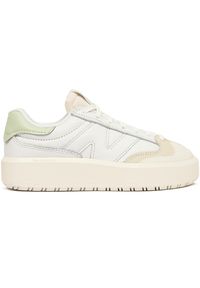 Buty damskie New Balance CT302SG – białe. Okazja: na co dzień. Kolor: biały. Materiał: dresówka, guma, zamsz, materiał, skóra. Szerokość cholewki: normalna