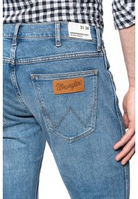 Wrangler - WRANGLER SPODNIE MĘSKIE GREENSBORO MID SUMMER BLUE W15QV712Z 112127106 #8