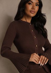 Renee - Brązowy Elegancki Prążkowany Kardigan z Wiskozą Guzikami i Rozszerzanymi Rękawami Otila. Okazja: na co dzień. Kolor: brązowy. Materiał: prążkowany, wiskoza. Styl: elegancki #2