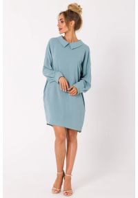MOE - Sukienka koszulowa z dekoltem V na plecach niebieska. Kolor: czarny, różowy, niebieski. Typ sukienki: koszulowe #3
