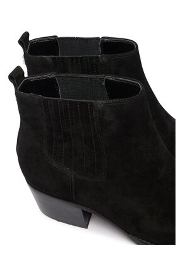 Guess Sztyblety FLTWYI SUE10 Czarny. Kolor: czarny. Materiał: skóra, zamsz