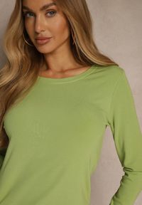 Renee - Zielona Casualowa Bluzka Longsleeve z Okrągłym Dekoltem Unaladesa. Okazja: na co dzień. Kolor: zielony. Materiał: jeans. Długość rękawa: długi rękaw. Styl: casual #5