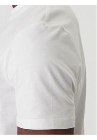 Guess T-Shirt Z6RI06 I3Z14 Biały Regular Fit. Kolor: biały. Materiał: bawełna #5